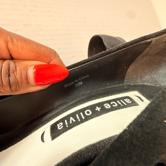 Alice + Olivia Dominique Suede Heels size 8 - Picture 10 of 11